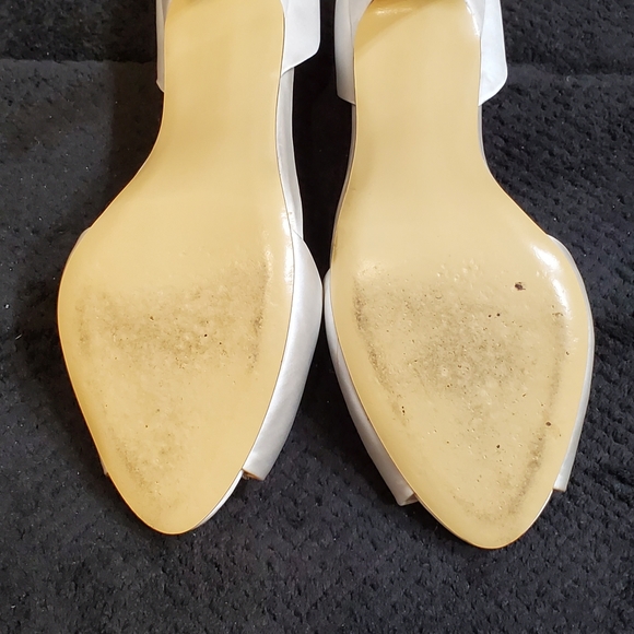 Shoes - Picture 2 of 4